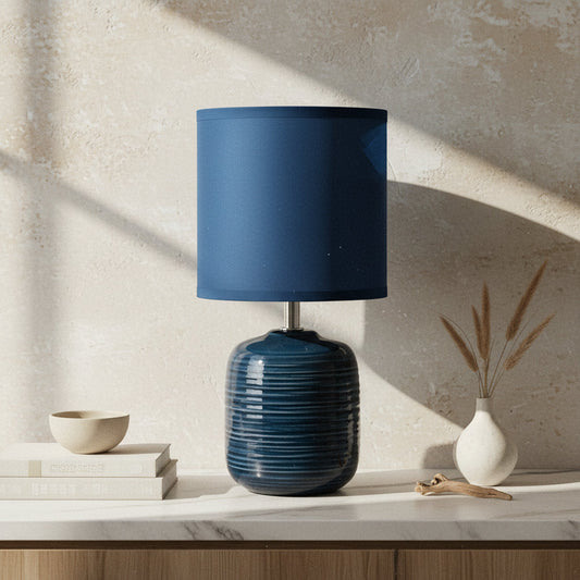 LETI Tischlampe, modernes Design – Seitenansicht