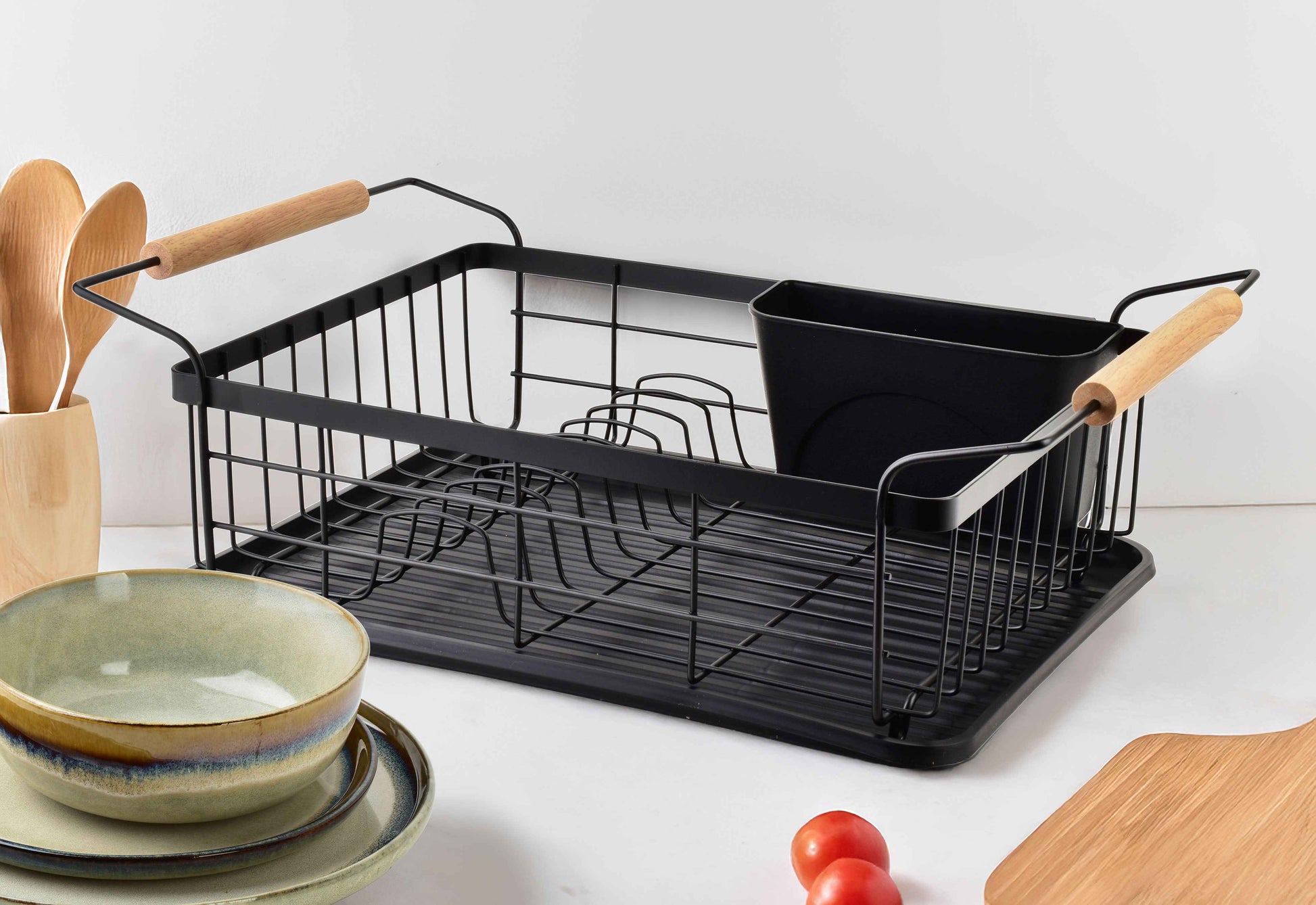 Basic Kitchen Abtropfgestell mit Holzgriffen