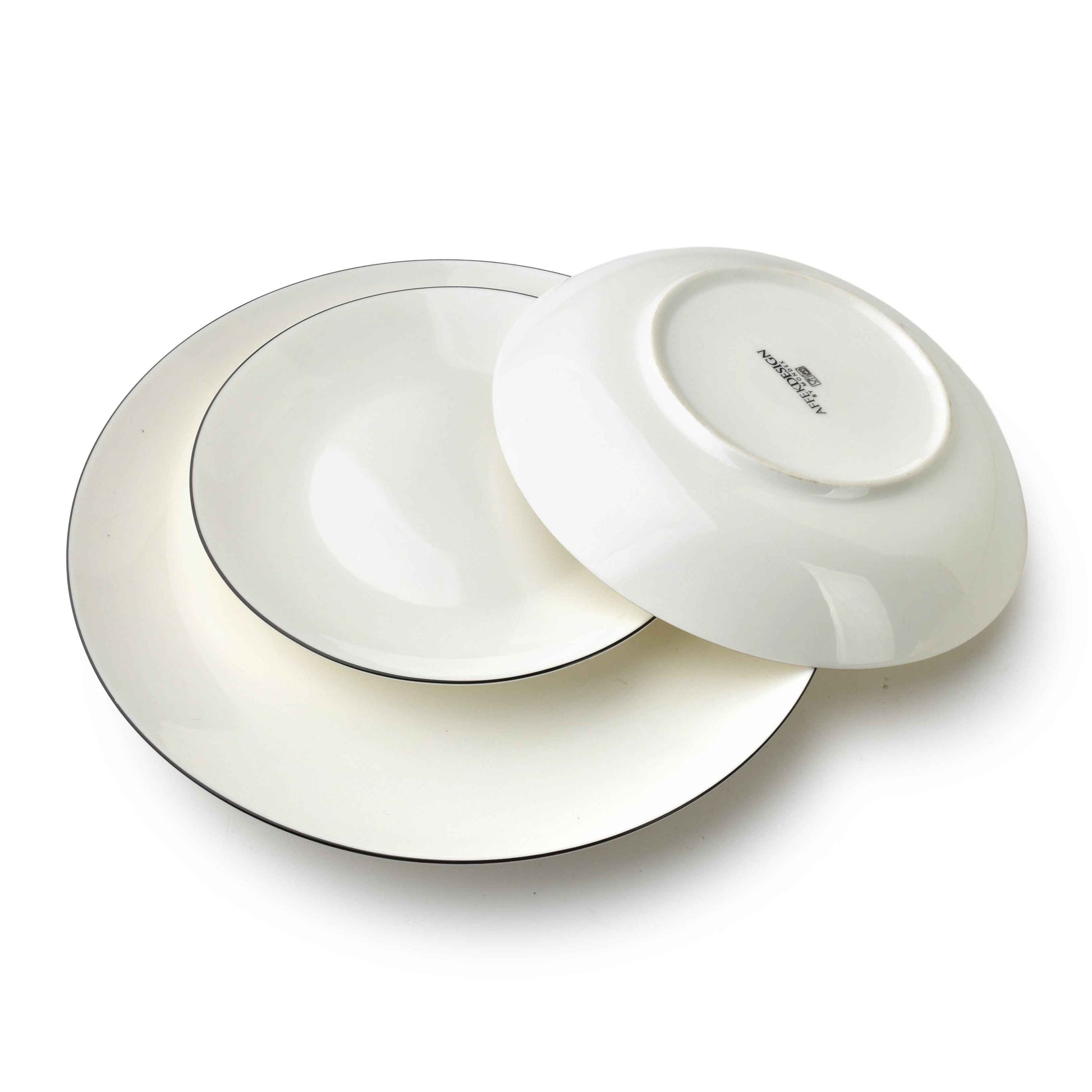 LEA Simple 18 teiliges Geschirrset mit schwarzem Streifen